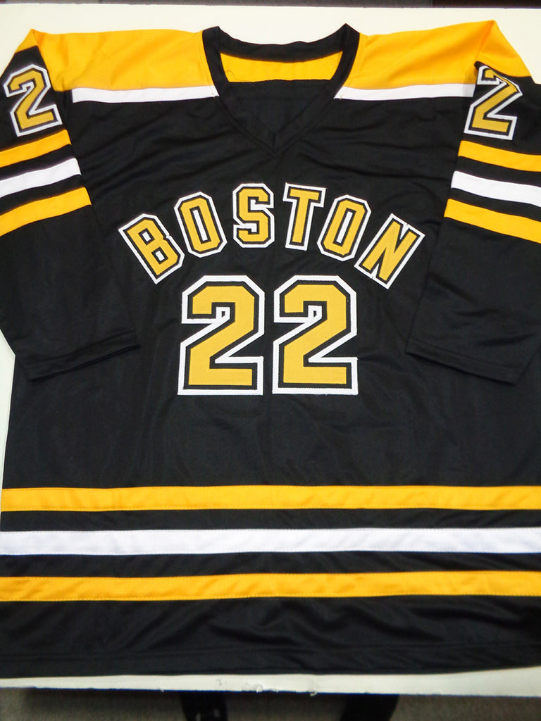 Boston Bruins 2011 Team Signed White Game Jersey